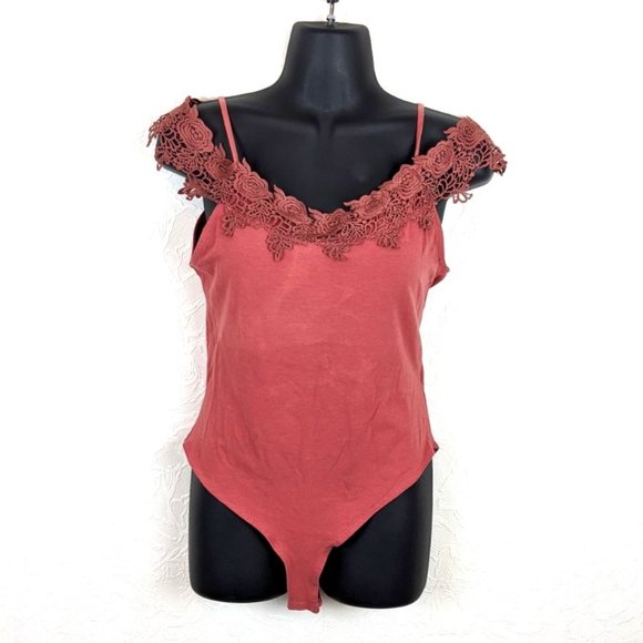 Ships Free⭐ CHARLOTTE RUSSE Womens Bodysuit - Picture 1 of 6